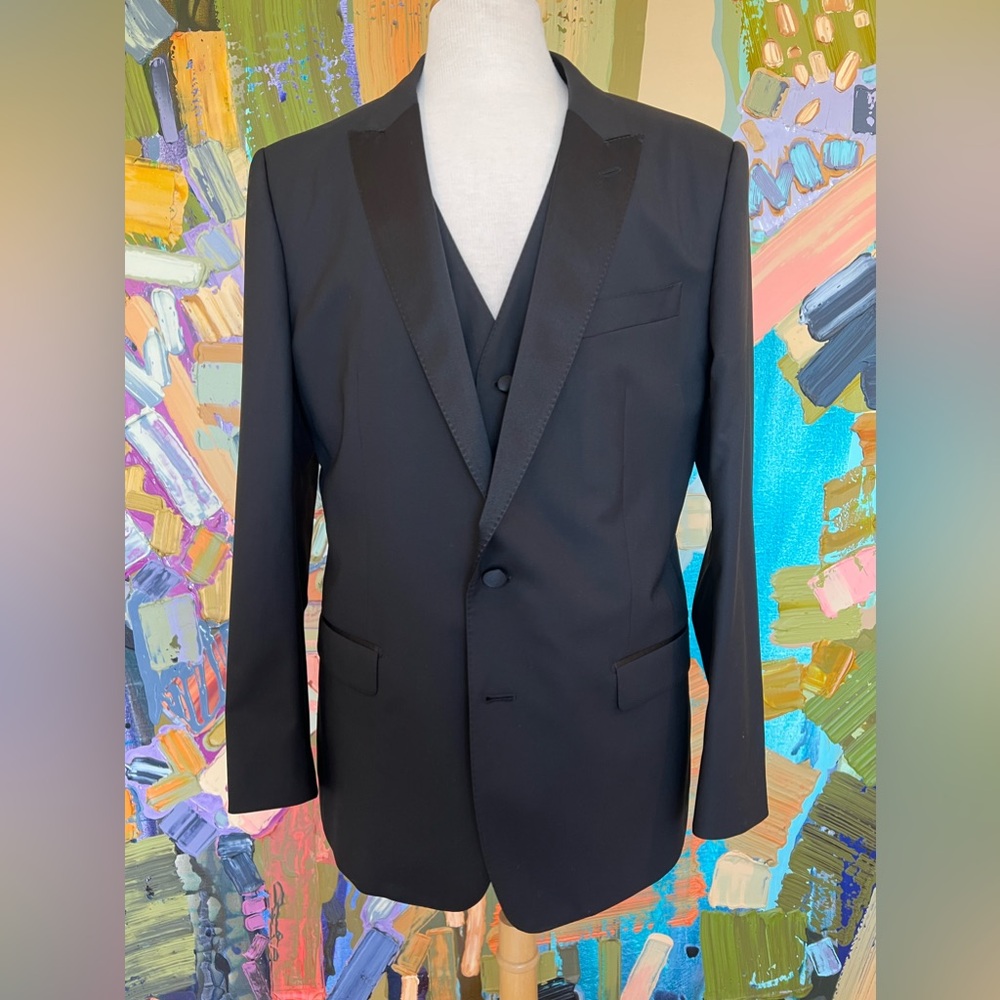 Dolce & Gabbana men's black martini tuxedo 54